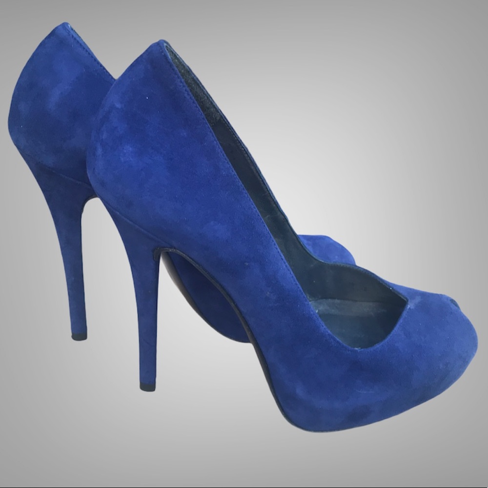 Stuart Weitzman Pumps